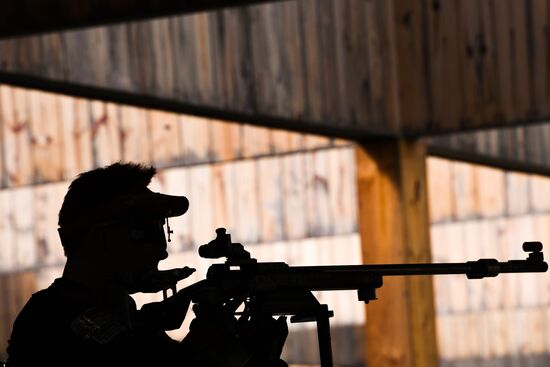 2016 Summer Olympics. Shooting sport. Women. Three-position air rifle