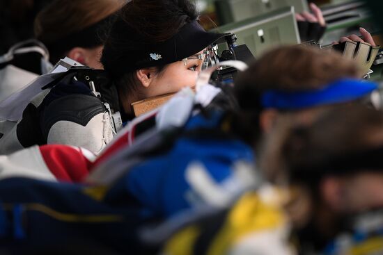 2016 Summer Olympics. Shooting sport. Women. Three-position air rifle