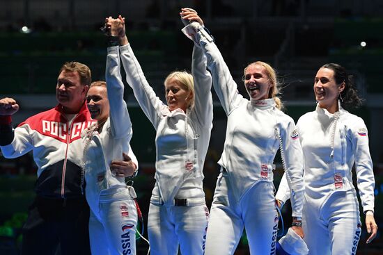 2016 Summer Olympics. Fencing. Women. Épée. Team competition