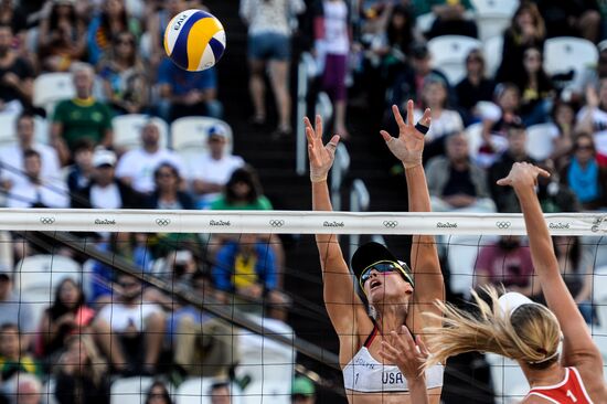 2016 Summer Olympics. Beach volleyball. Women. Day Six