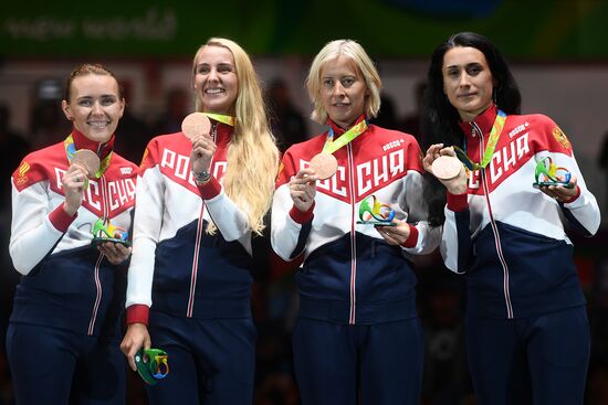 2016 Summer Olympics. Fencing. Women. Épée. Team competition