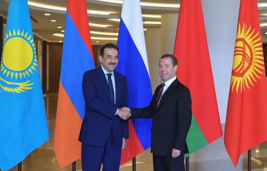 Dmitry Medvedev visits Southern Federal District