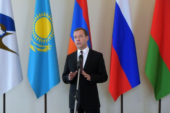Dmitry Medvedev visits Southern Federal District