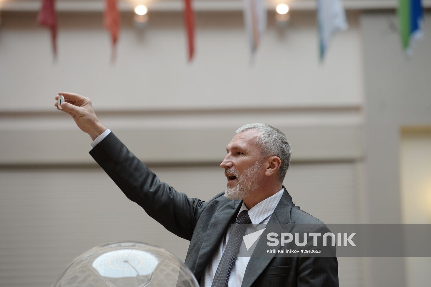 Ballot order of political parties determined by drawing