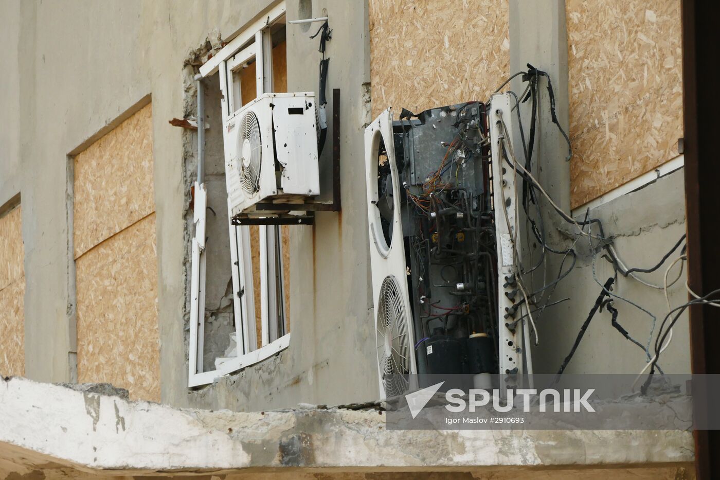 Aftermath of Donetsk filter plant shelling