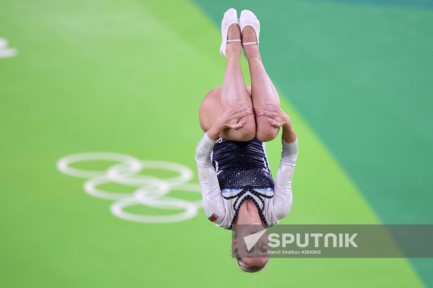 2016 Olympics. Women's trampoline competitions