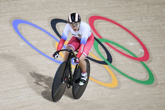 2016 Summer Olympics. Track cycling. Women's team sprint