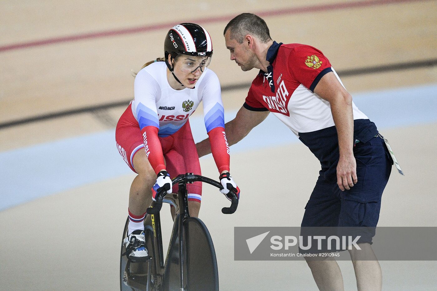 2016 Summer Olympics. Track cycling. Women's team sprint