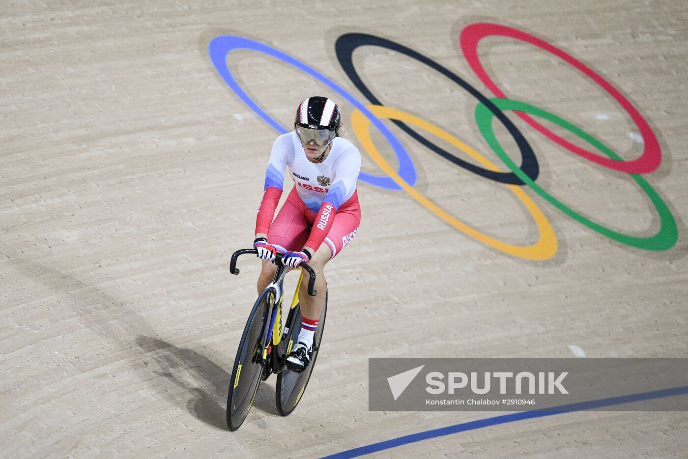 2016 Summer Olympics. Track cycling. Women's team sprint