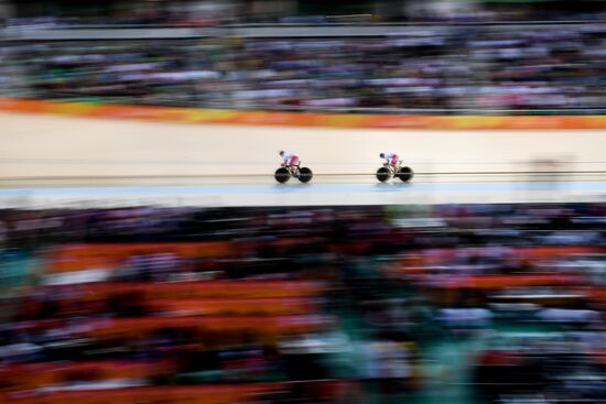 2016 Summer Olympics. Track cycling. Women's team sprint