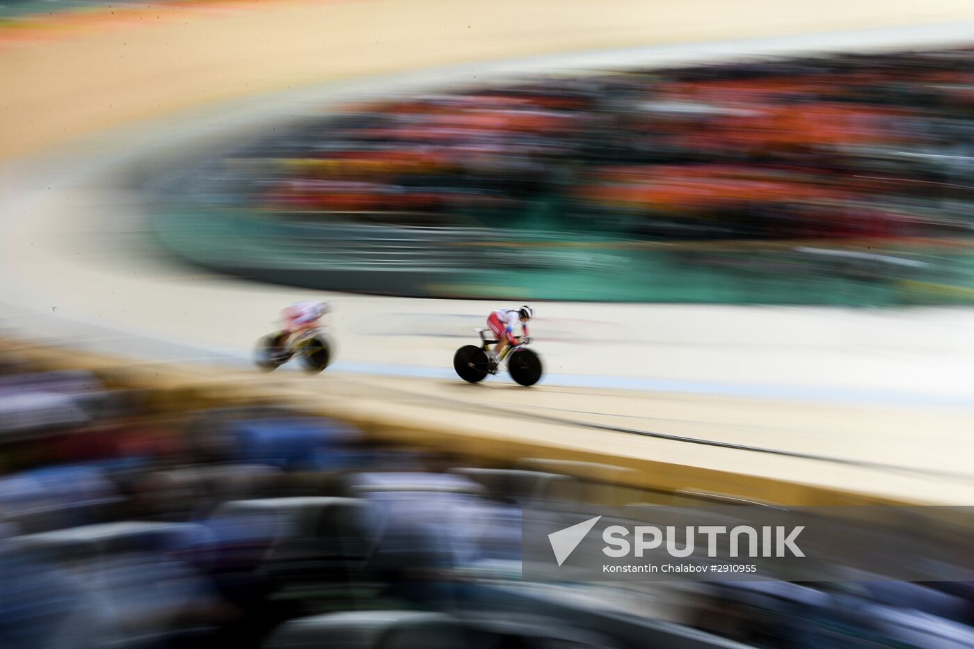 2016 Summer Olympics. Track cycling. Women's team sprint