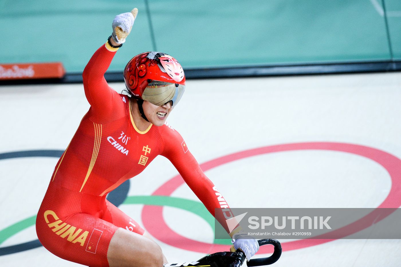 2016 Summer Olympics. Track cycling. Women's team sprint