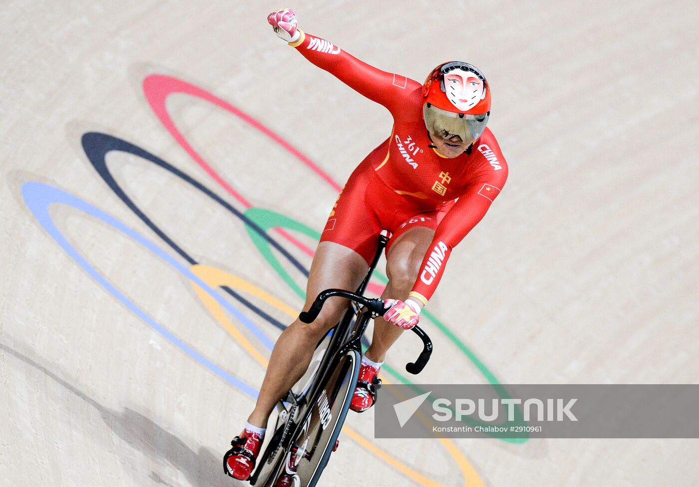 2016 Summer Olympics. Track cycling. Women's team sprint