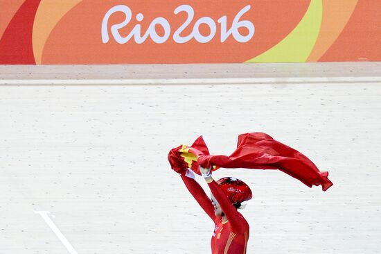 2016 Summer Olympics. Track cycling. Women's team sprint