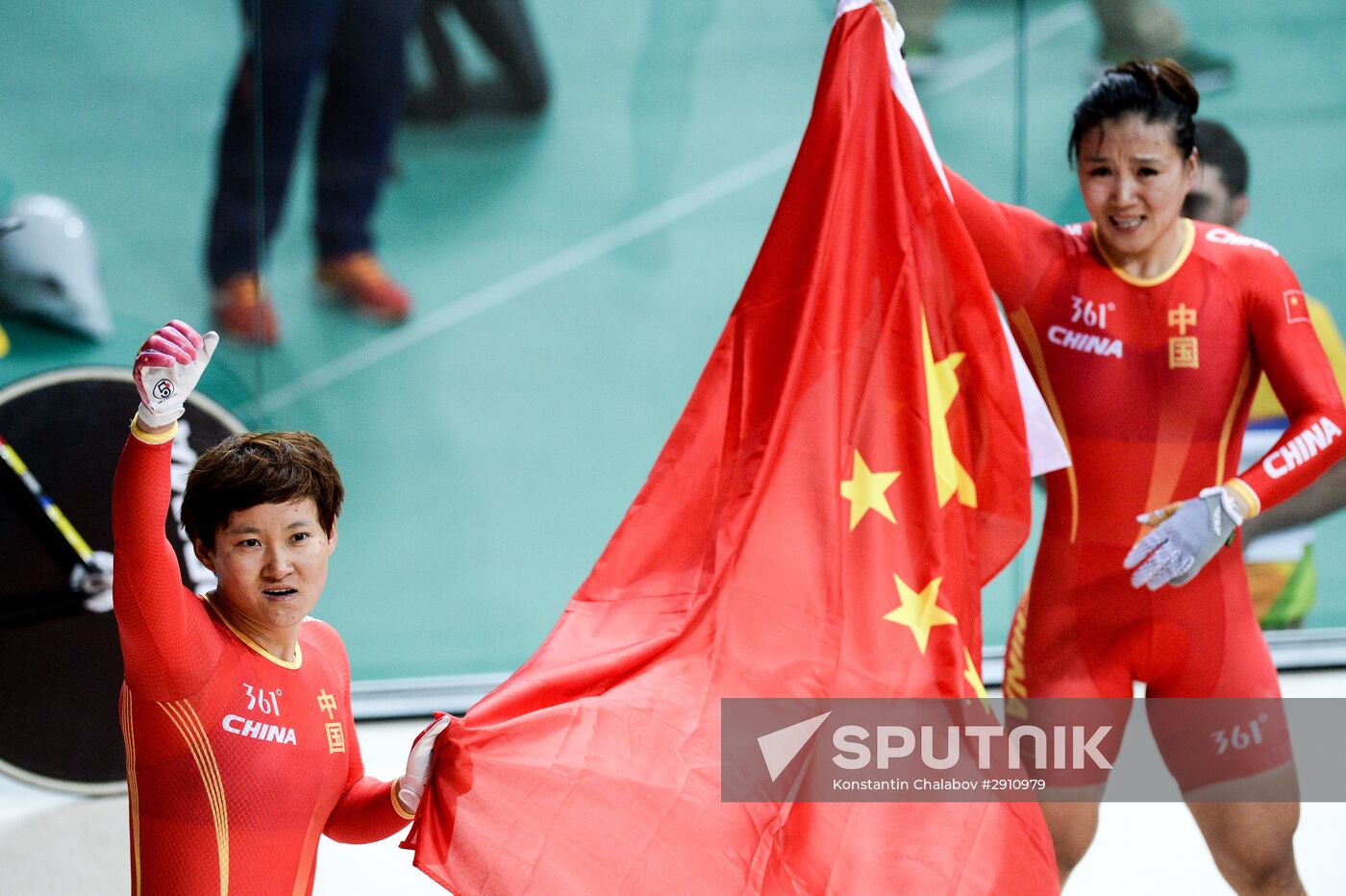 2016 Summer Olympics. Track cycling. Women's team sprint