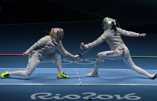 2016 Summer Olympics. Fencing. Women's saber team