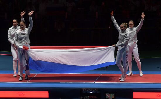 2016 Summer Olympics. Fencing. Women's saber team