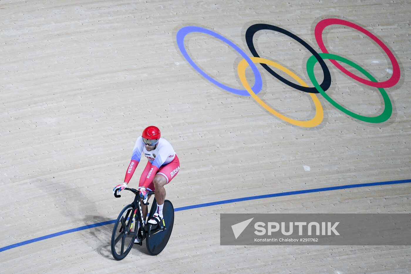 2016 Summer Olympics. Track cycling. Men's sprint semifinal