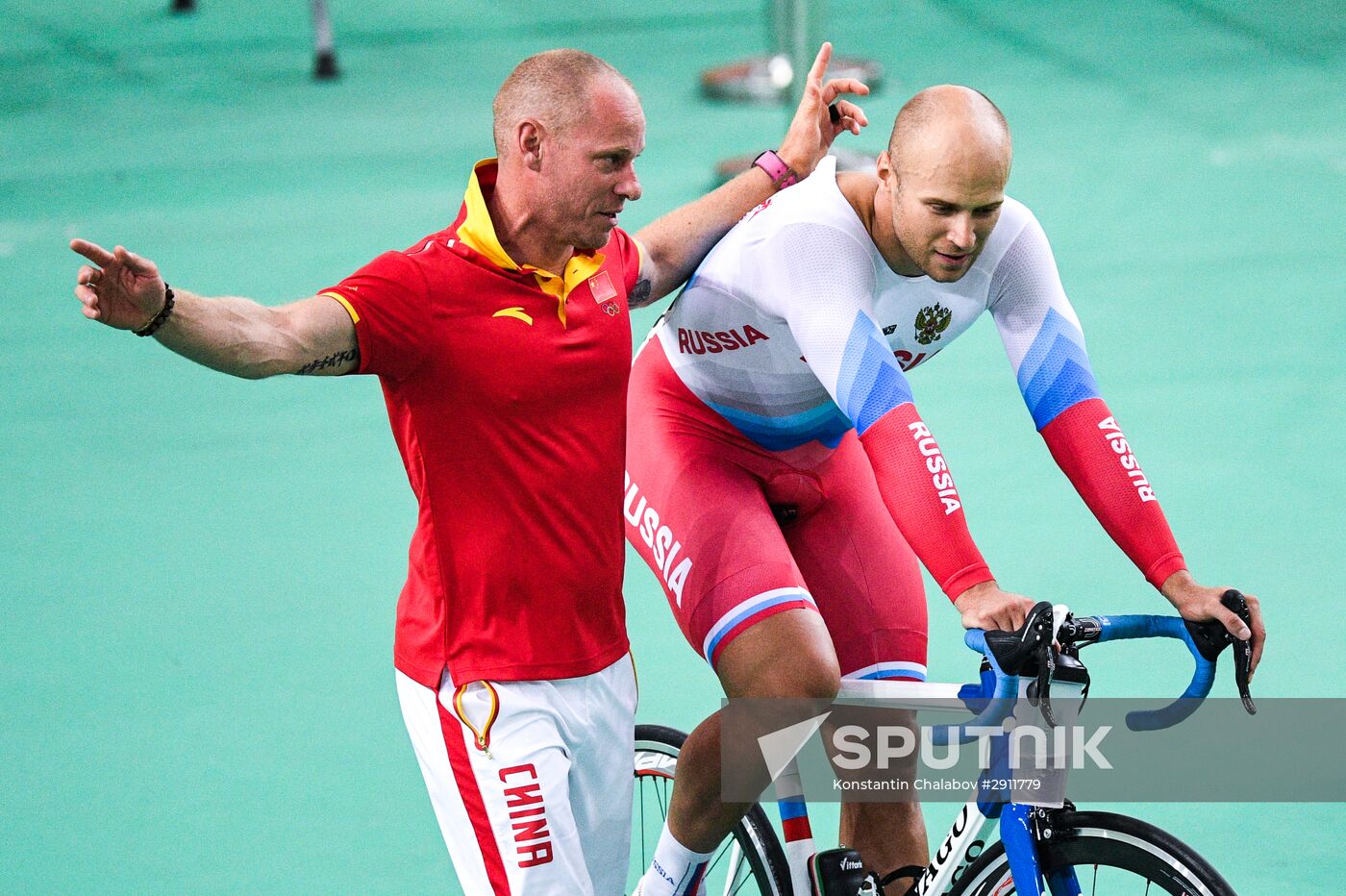 2016 Summer Olympics. Track cycling. Men's sprint semifinal