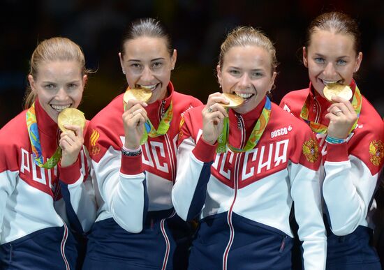 2016 Summer Olympics. Fencing. Women's saber team