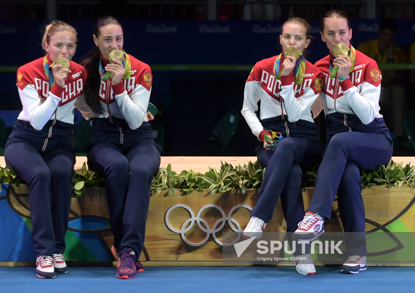 2016 Summer Olympics. Fencing. Women's saber team