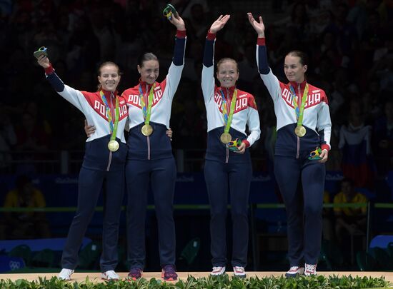 2016 Summer Olympics. Fencing. Women's saber team