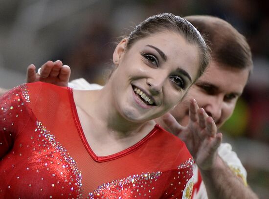 2016 Summer Olympics. Artistic gymnastics. Women. Uneven bars