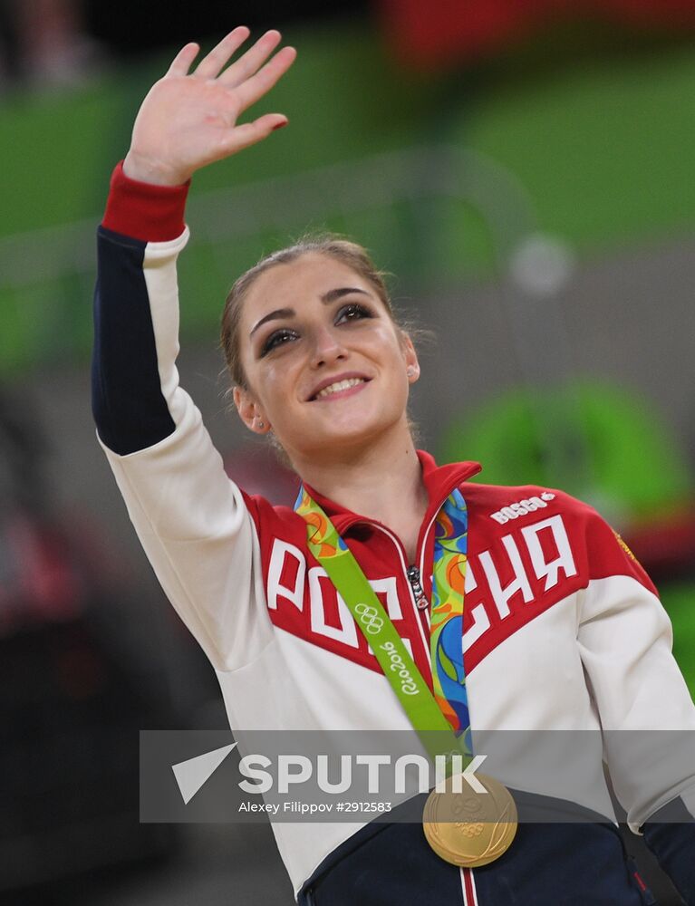 2016 Summer Olympics. Artistic gymnastics. Women. Uneven bars
