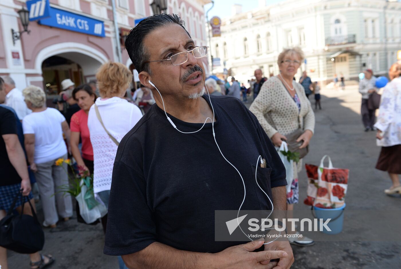 Photoparade in Uglich International Festival of Photography