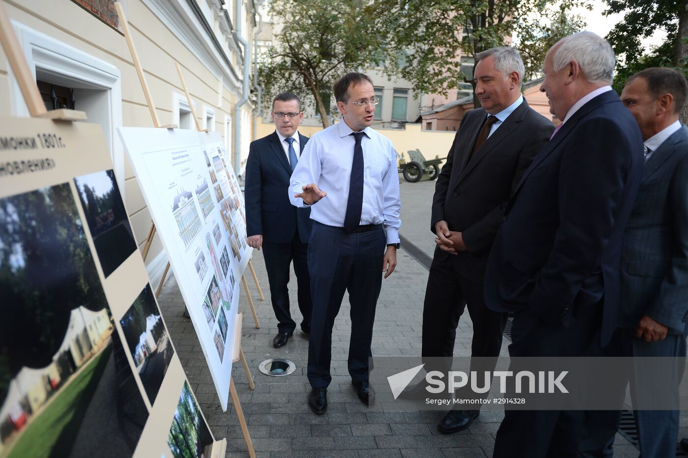 Deputy Prime Minister Dmitry Rogozin attends opening of Russian Military History Society's camp