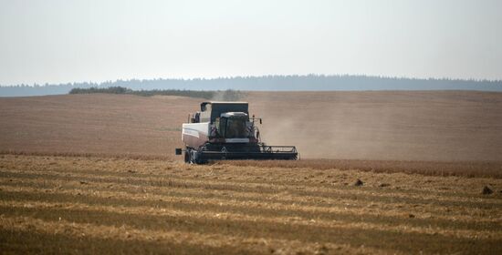 Crops harvesting in Sverdlovsk Region