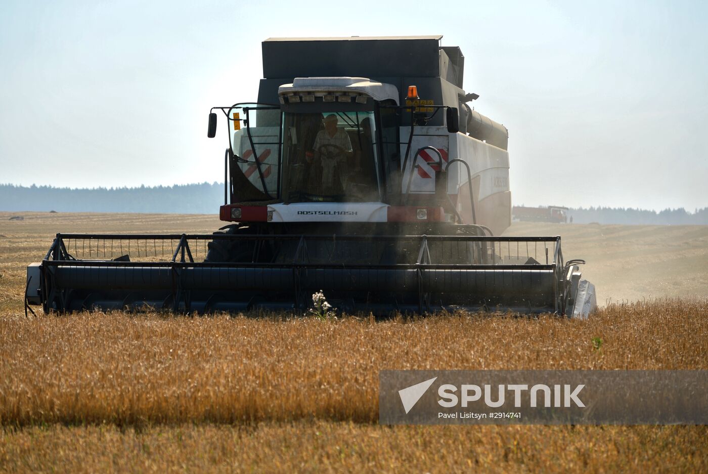 Crops harvesting in Sverdlovsk Region