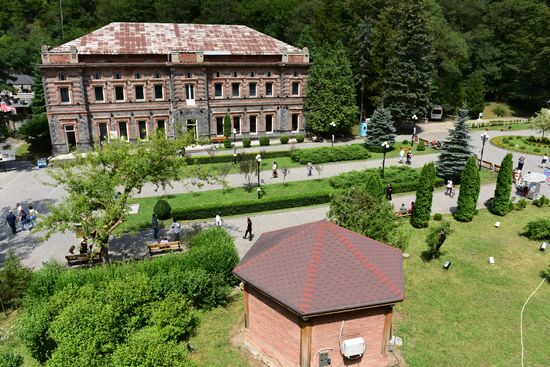 Cities of the world. Borjomi