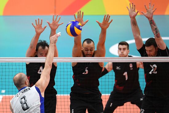 2016 Summer Olympics. Volleyball. Men. Canada vs. Russia