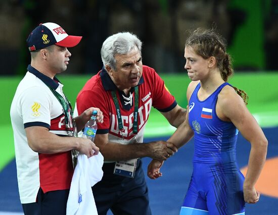 2016 Summer Olympics. Freestyle wrestling. Women. Day One