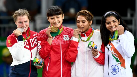 2016 Summer Olympics. Freestyle wrestling. Women. Day One