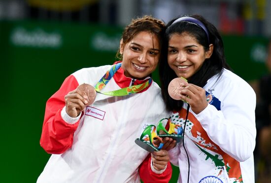 2016 Summer Olympics. Freestyle wrestling. Women. Day One