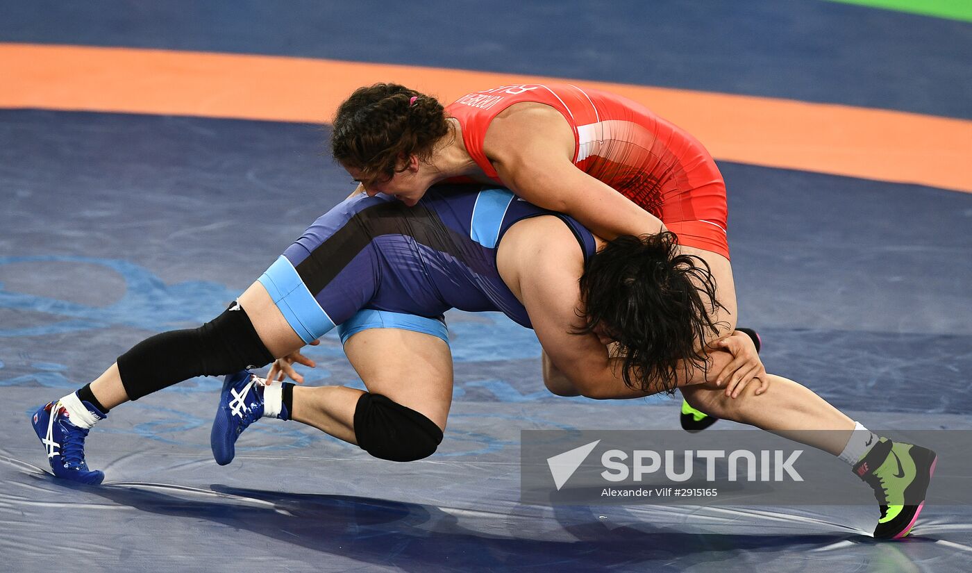 2016 Summer Olympics. Freestyle wrestling. Women. Day One