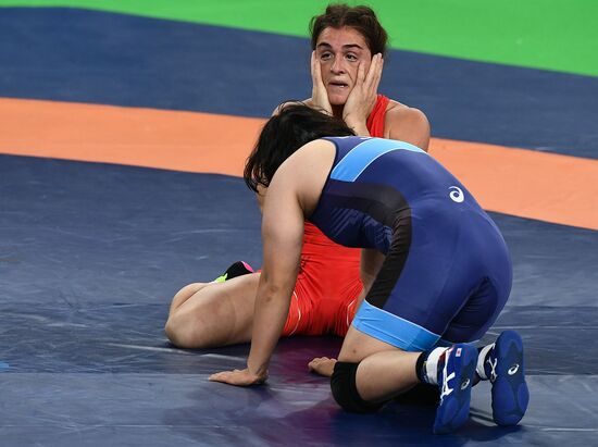 2016 Summer Olympics. Freestyle wrestling. Women. Day One