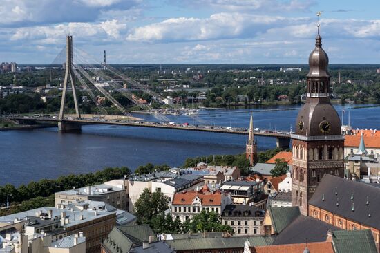 Cities of the world. Riga