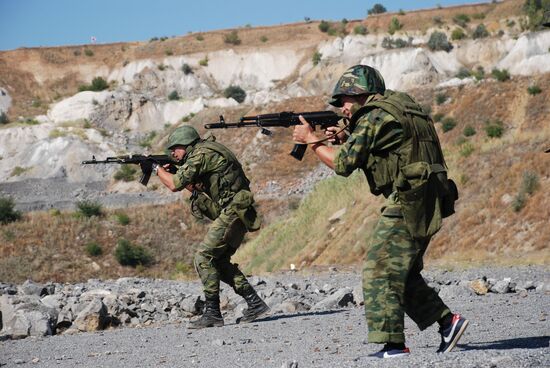 Military exercise in Donetsk