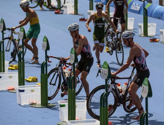 2016 Summer Olympics. Men's triathlon