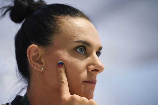 Yelena Isinbaeva elected to International Olympic Committee's Athletes' Commission