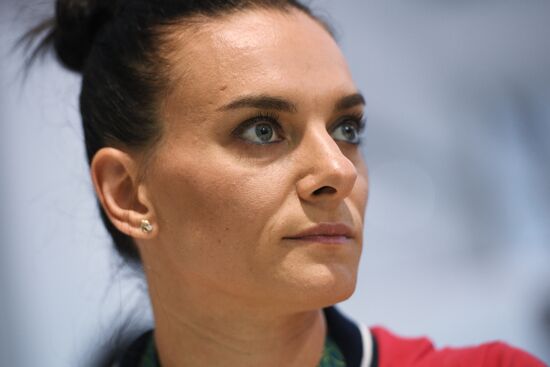 Yelena Isinbaeva elected to International Olympic Committee's Athletes' Commission