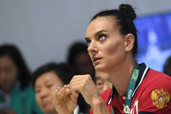 Yelena Isinbaeva elected to International Olympic Committee's Athletes' Commission