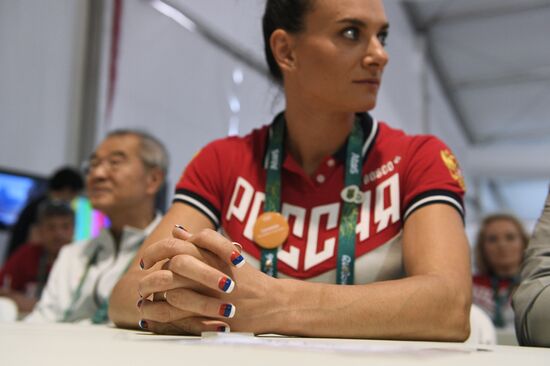 Yelena Isinbaeva elected to International Olympic Committee's Athletes' Commission