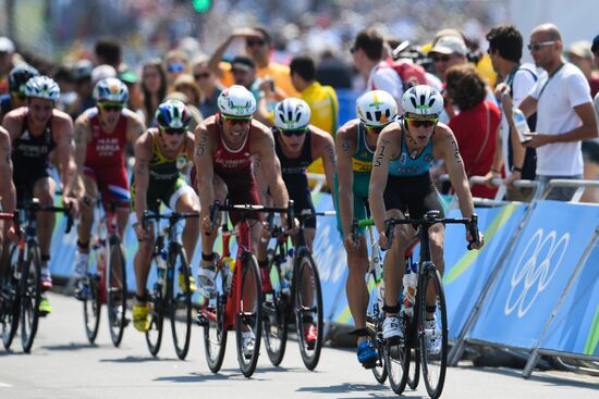 2016 Summer Olympics. Men's triathlon