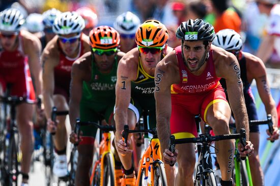 2016 Summer Olympics. Men's triathlon