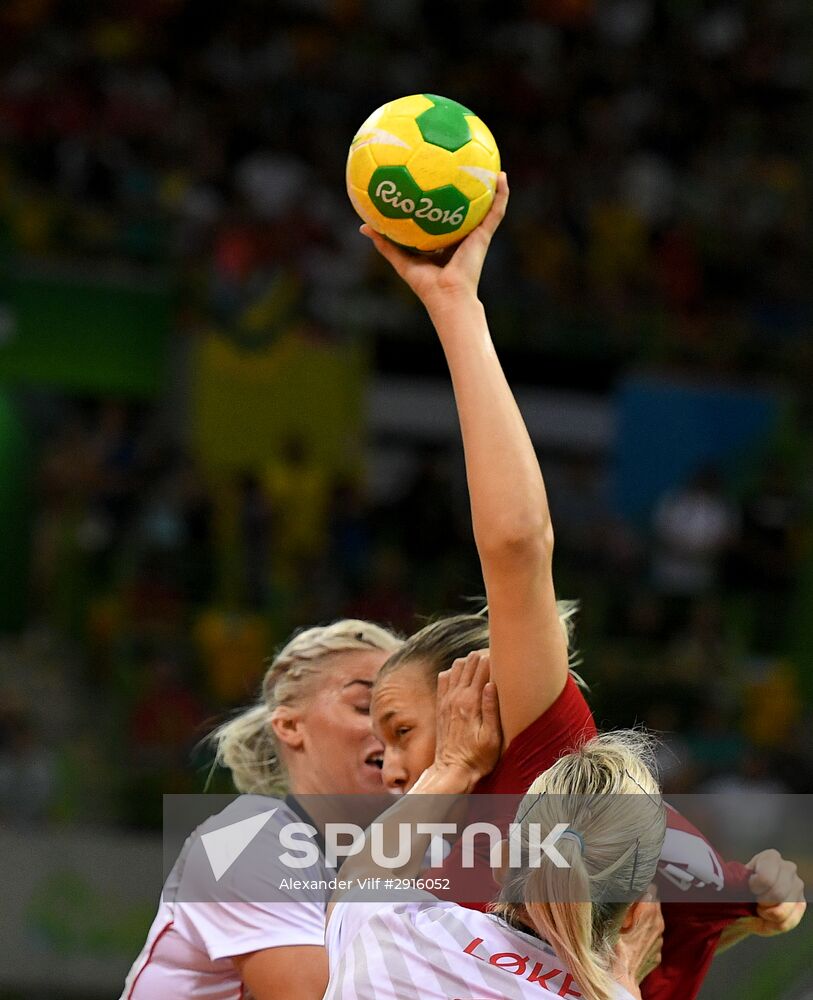2016 Summer Olympics. Handball. Women. Norway vs. Russia
