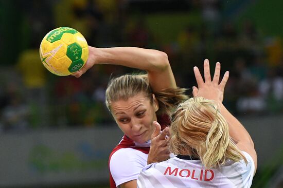2016 Summer Olympics. Handball. Women. Norway vs. Russia